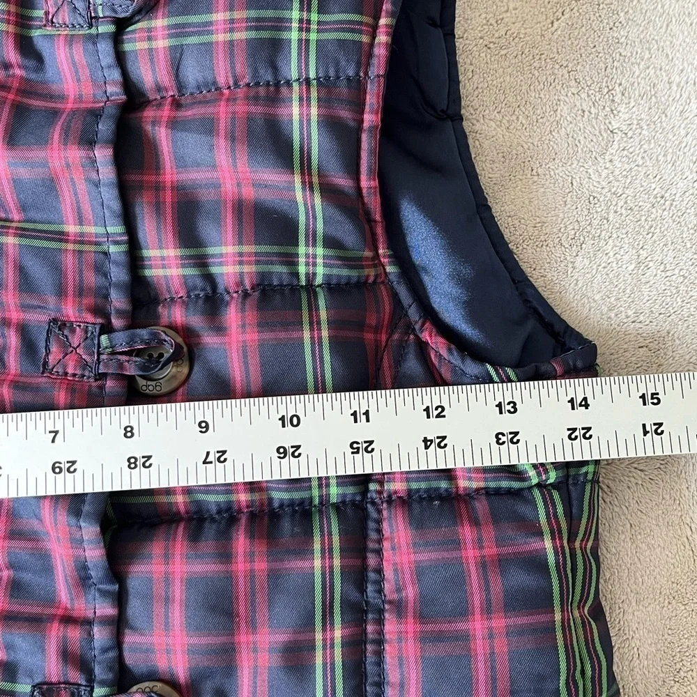 Gap Kids Puffer Vest Tartan Plaid Quilted Zipper and Button Front Size S (6-7)